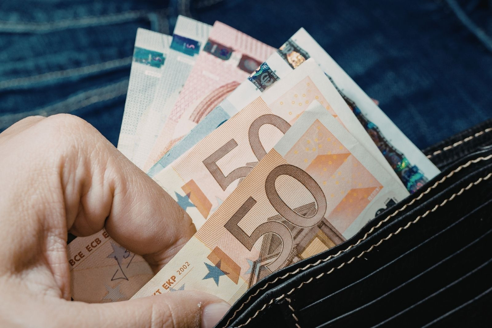 Avrupa Birliği'nde euro çatlağı, Bulgaristan ardından gözler diğer ülkelerde