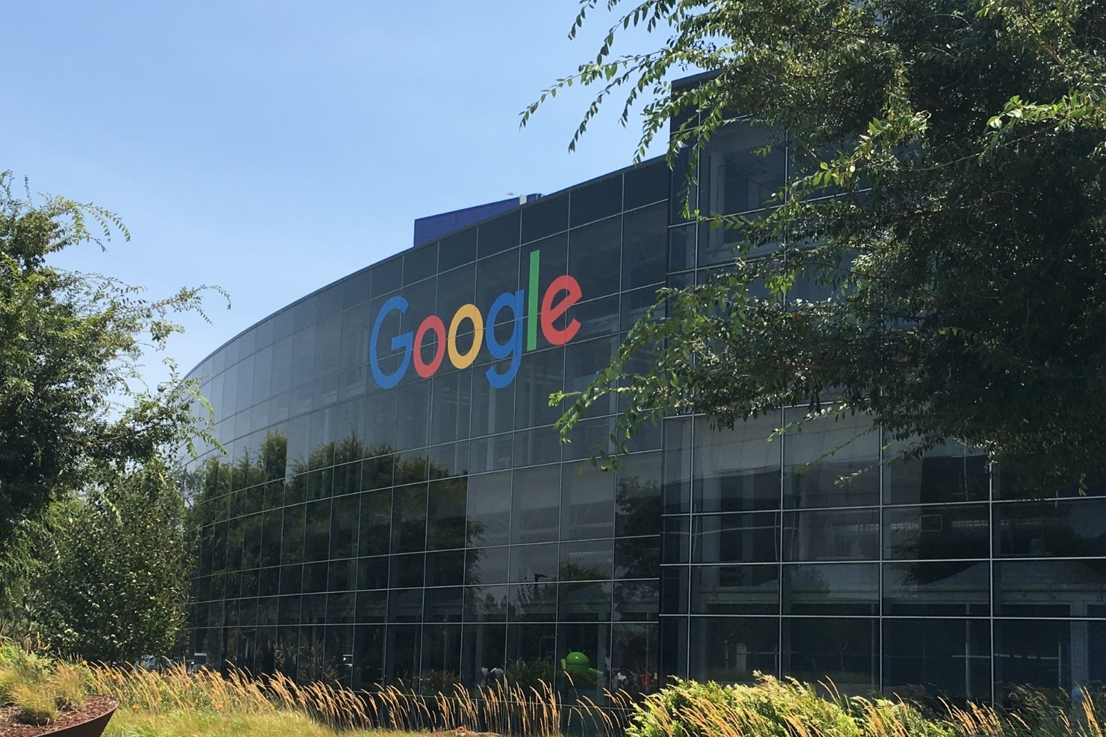 Konum verileri Google'ın başını yaktı, 400 milyon euroluk ceza