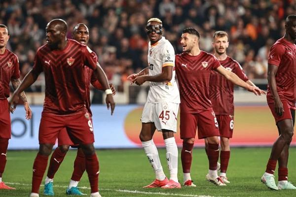 Galatasaray ligde düşme hattında bulunan Hatayspor'la berabere kaldı