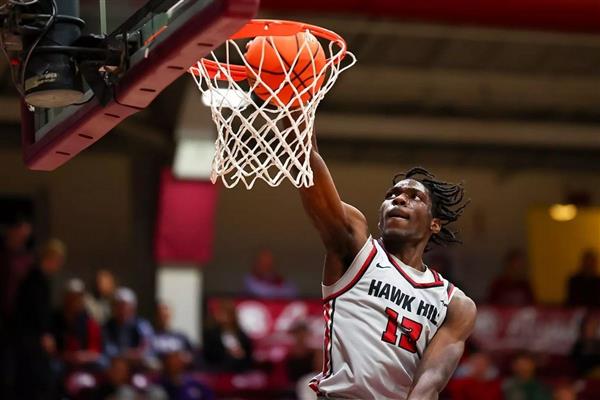 Saint Joseph'in yükselen yıldızı Rasheer Fleming, 2025 NBA draftına katılıyor