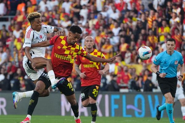 Beşiktaş, aradığı çıkışı yine bulamadı, Göztepe'yle berabere kaldı