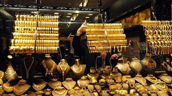 Güvenli liman altın rekor kırdı: Ons altın 3 bin 400 doları ilk kez aştı