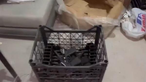 Ataşehir'de silah fabrikası gibi kaçakçılık deposu bulundu