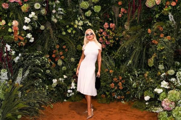 Christina Aguilera'dan şaşırtan değişim: Zayıflama ilacı kullandığı ve ameliyat olduğu yönünde söylentiler arttı