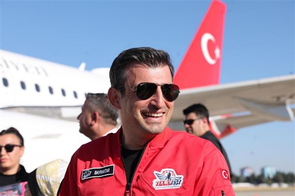 Selçuk Bayraktar'dan 'Medeniyetimizin güneş yüzlü gençleri' vurgusu