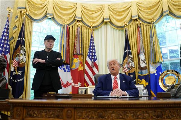 Elon Musk, ABD Başkanı Donald Trump'ın vergi indirimi tasarısını ‘iğrenç bir rezalet' diyerek eleştirildi
