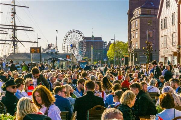 Norveç, aşırı turizm akımına karşı 'turizm vergisi' koyan ülkeler arasına katılıyor