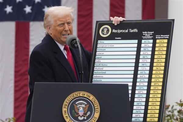 ABD Başkanı Trump, iki haftaya kadar ülkelere tarife mektupları göndereceklerini söyledi