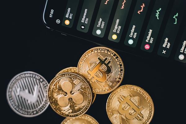 540 milyon dolar aklayan kripto dolandırıcılık şebekesi çökertildi