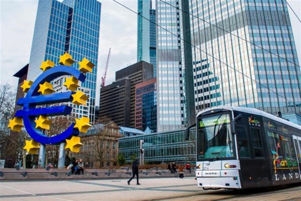 Euro Bölgesi'nde düşük faiz oranları banka kredilerini artırıyor