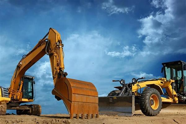 Yılın 8 ayında 18 binin üzerinde iş ve istif makinesi satıldı