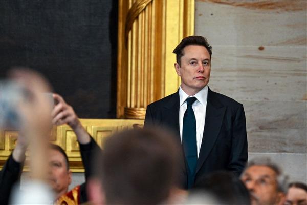 Elon Musk, eski Twitter yöneticileriyle 128 milyon dolarlık tazminat davada anlaştı