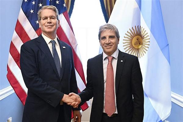 ABD Hazine Bakanı Bessent, Arjantin pesosu satın alındığını ve 20 milyar dolarlık swap çerçevesinin tamamlandığını açıkladı