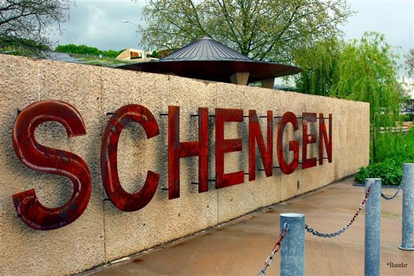 Şengen Bölgesi'ne giriş-çıkışları dijitalleştirecek EES, 12 Ekim'de başlıyor