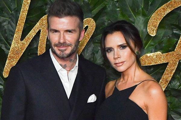 Victoria Beckham'dan dikkat çeken itiraf: Kocam David horladığı için geceleri kulak tıkacı takıyorum