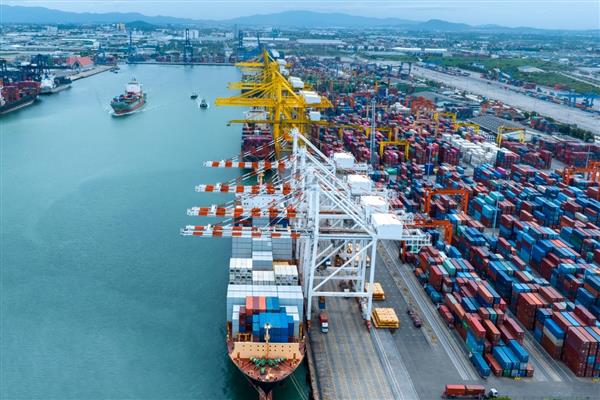 ABD-Çin ticaret gerilimi limanlara taştı: karşılıklı ücretler küresel taşımacılığı vurabilir