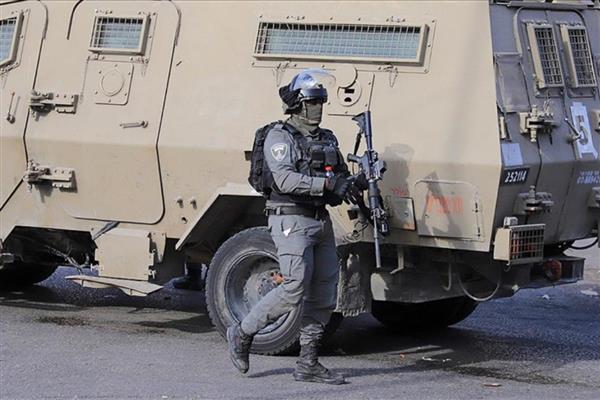 İsrail askerleri, serbest bıraktığı Filistinlilerin evlerini bastı