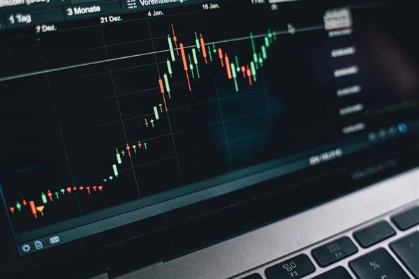 Borsada açığa satışta seans sonuna kadar 'yukarı adım' kuralı devreye alındı