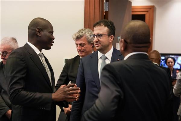 Güney Afrika Cumhurbaşkanı Yardımcısı'ndan ASELSAN'a ziyaret