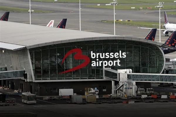 Brüksel havalimanında dron ihbarı nedeniyle uçuşlar kısa süreliğine durduruldu
