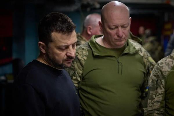 ABD'nin barış planıyla ilgili konuşan Zelenski, Ukrayna'nın çok zor bir seçimle karşı karşıya olduğunu söyledi