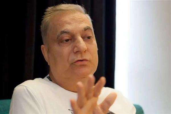 Şovmen Mehmet Ali Erbil önceki akşam kaçış sendromu rahatsızlığının nüksetmesi üzerine fenalaştı