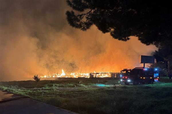 İzmir'de çöp depolama alanında yangın çıktı