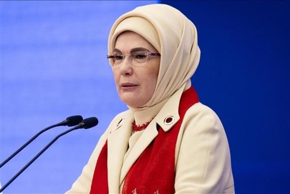 Emine Erdoğan'dan 24 Kasım Öğretmenler Günü mesajı