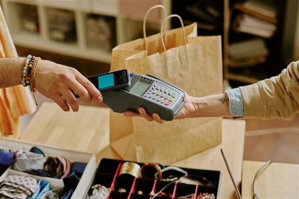 Güven endeksi kasımda hizmet, perakende ticaret ve inşaat sektörlerinde arttı