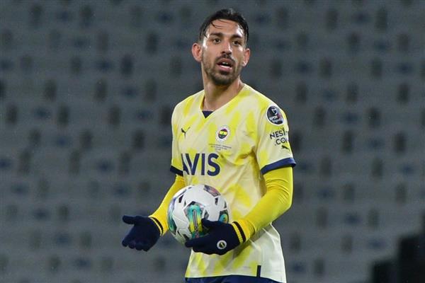 Trabzonspor, Fenerbahçe'nin kadro dışı bıraktığı İrfan Can Kahveci için resmi girişimlere başlıyor