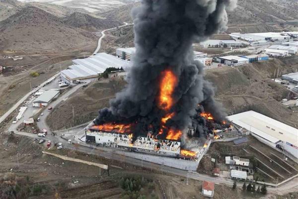Bahadır Kimya hisseleri, fabrikada çıkan büyük yangının ardından işleme kapatıldı