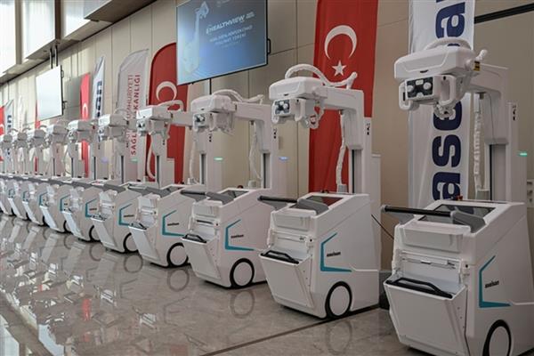 Yerli mobil röntgen cihazı Ankara'da hizmete sunuldu
