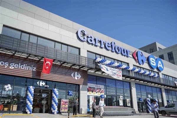 Sabancı Holding bünyesinde bulunan Carrefoursa'nın ikiye bölünüp Anpagross ve A101'e satılacağı iddia edildi