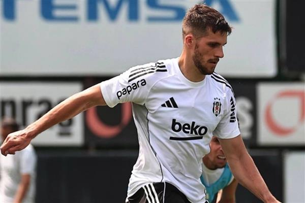 Beşiktaş'ta 'İstenmeyen adam' ilan edilen Jurasek, Portekiz yolcusu