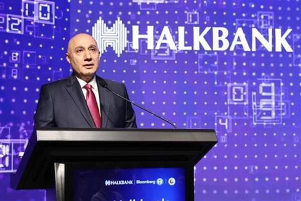 Halkbank Genel Müdürü Arslan, gelecek yıl sektörde dengeli bir kredi büyümesi bekliyor