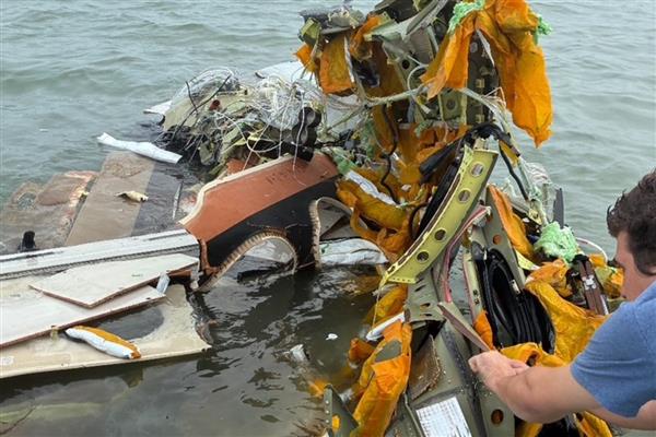 ABD'nin Texas eyaleti açıklarında Meksika Donanmasına ait küçük uçak düştü