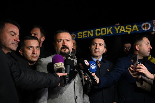 Sadettin Saran'ın gözaltına alınmasının ardından Fenerbahçe yönetimi tarafından yapılan olağanüstü toplantıda karar çıktı