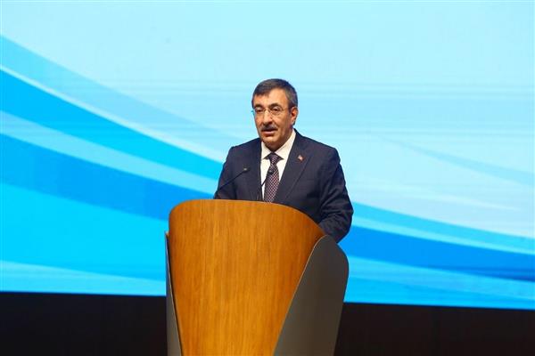 Cumhurbaşkanı Yardımcısı Yılmaz'dan iş gücü piyasasına ilişkin paylaşımda OVP vurgusu