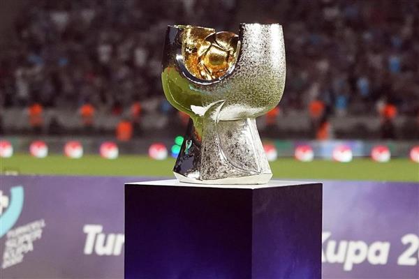 Turkcell Süper Kupa heyecanı, Trabzonspor-Galatasaray maçıyla başlıyor