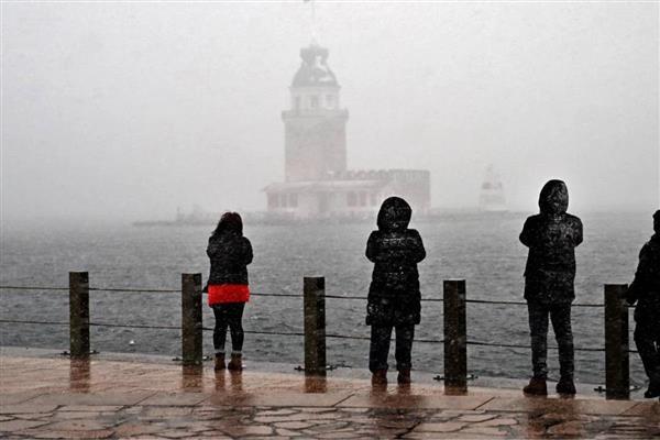 AKOM uyardı; İstanbul'da pazartesi günü karla karışık yağmur bekleniyor