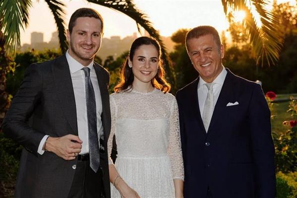 Otomobili geri isteyen Ömer Sarıgül'e boşanma aşamasında olduğu eşi Revna Sarıgül'den cevap