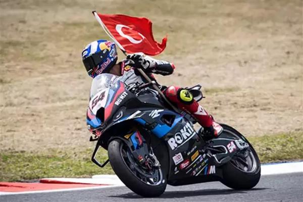 Toprak Razgatlıoğlu Superbike şampiyonluğunun ardından MotoGP'de de şampiyonluğa ulaşan ilk sporcu olmak istiyor