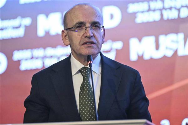 Mehmet Şimşek reel sektöre 'her şeyi devletten beklemeyin' mesajı verdi