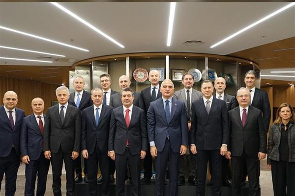 Kültür ve Turizm Bakanı Mehmet Nuri Ersoy, Bankalar Birliği yöneticileriyle turizmde yeni sezonu değerlendirdi