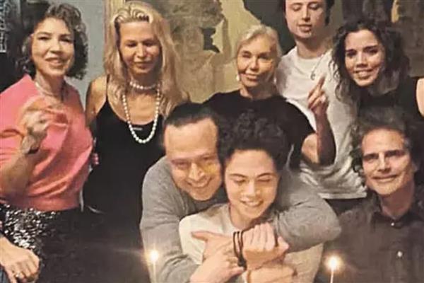 Tansa Mermerci ve Can Ekşioğlu oğulları için bir araya geldi