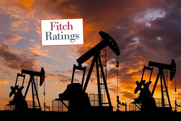 Fitch, küresel petrol arz fazlasının İran ve Venezuela'daki üretim belirsizliğini telafi edebileceğini açıkladı