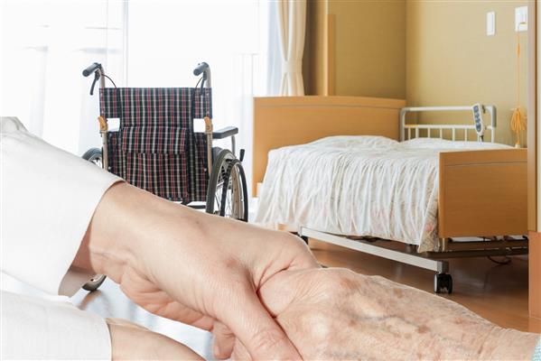 Doğum hızı düşerken yaşlı sayısı hızla artıyor, huzurevlerine talep patladı