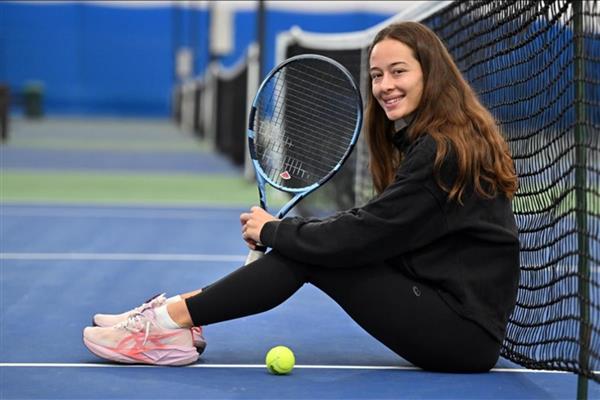 Milli tenisçi Zeynep Sönmez, Avustralya Açık'ta ikinci tura yükseldi