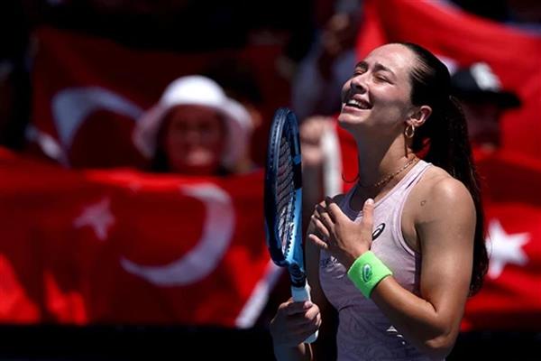 Zeynep Sönmez'den Melbourne'de kendisini destekleyen Türk taraftarlara teşekkür