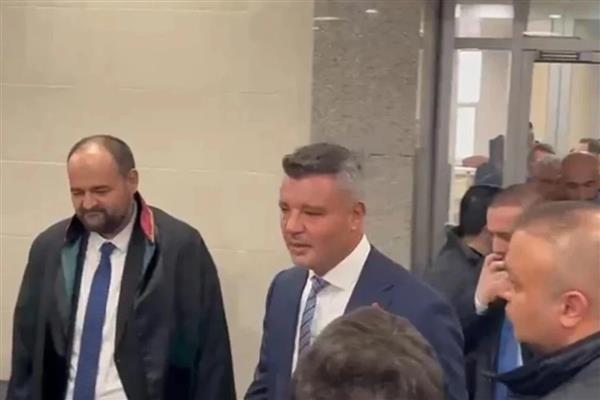 Yasa dışı bahis reklamı davasında Sadettin Saran hakim karşısına çıktı